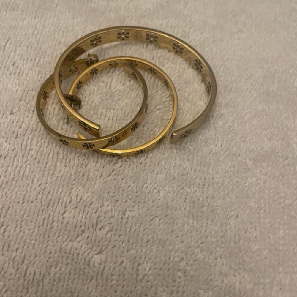 Tory Burch bracelet and earrings set
